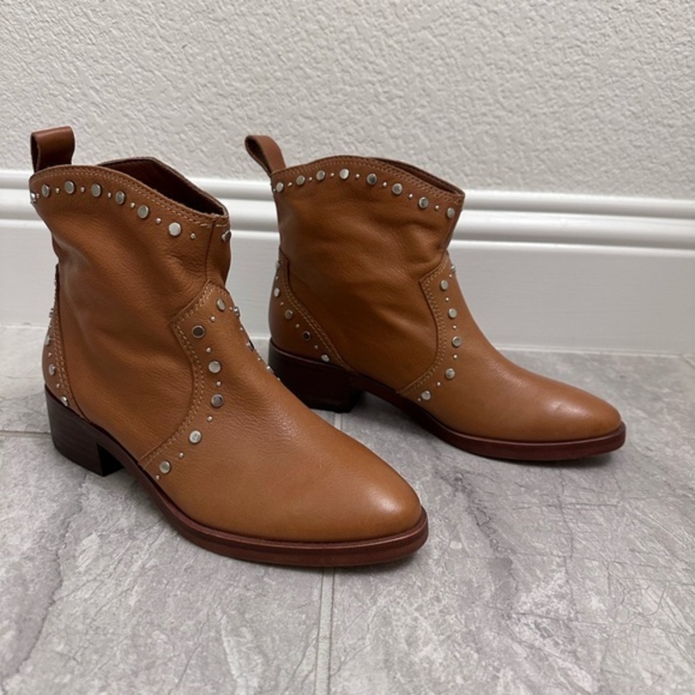 NWOT Dolce Vita Tan Ankle Boots with Western Style and Decorative Studs